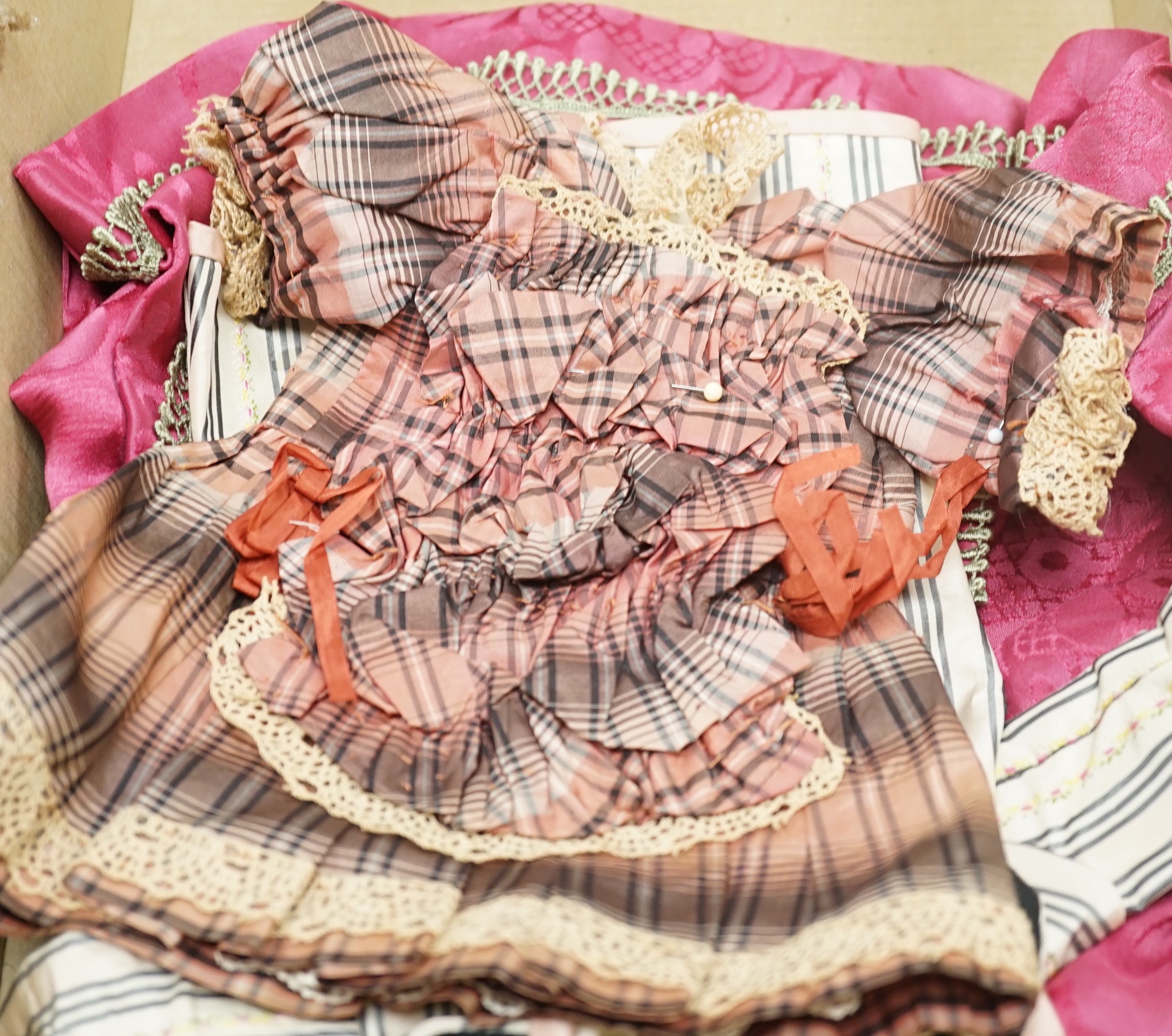 Eight dolls dresses and one hat, average 26cm